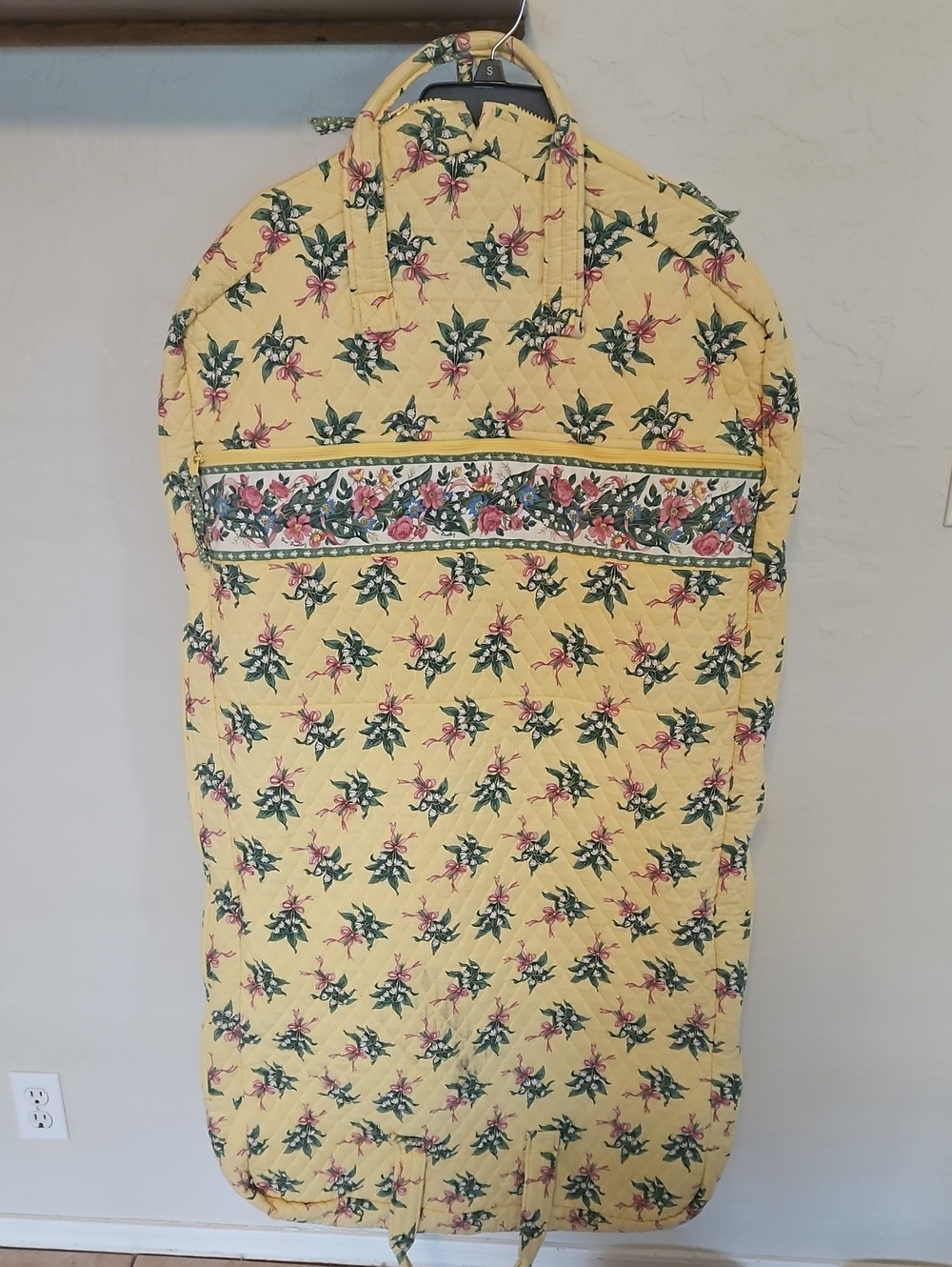 Vintage Vera Bradley Hope Yellow Lillies Floral Trim Garment Bag